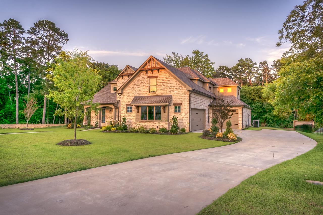 First-Time Homebuyer Guide: Condo, Townhouse, or House?